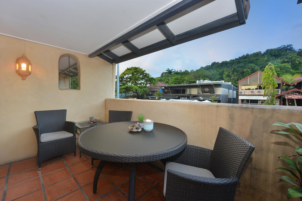 Seascape Apartments At Villa San Michele Port Douglas Exterior photo