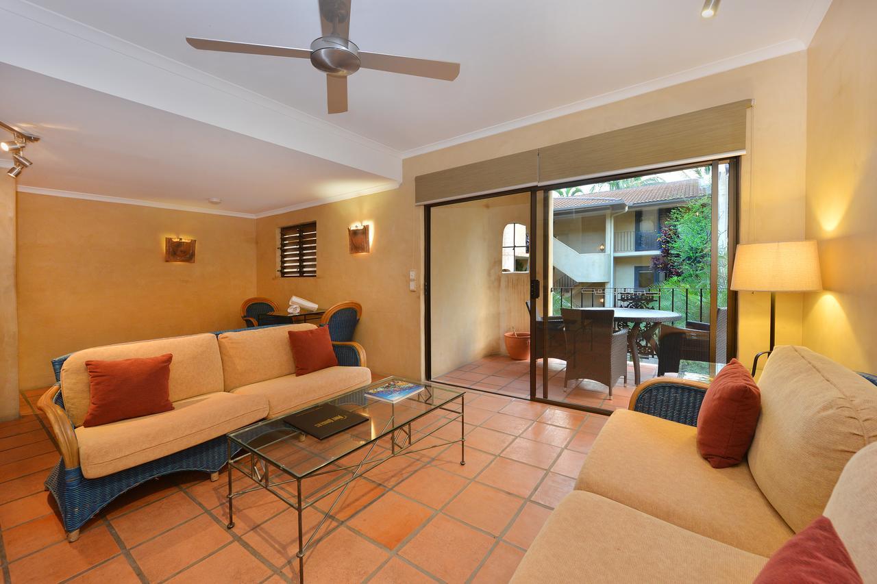 Seascape Apartments At Villa San Michele Port Douglas Exterior photo
